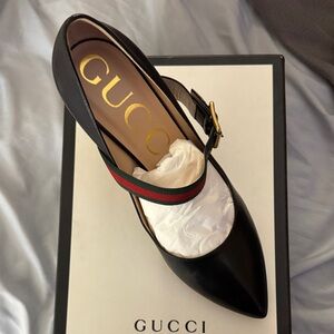 Gucci Women's Black Leather Heels with Strap
